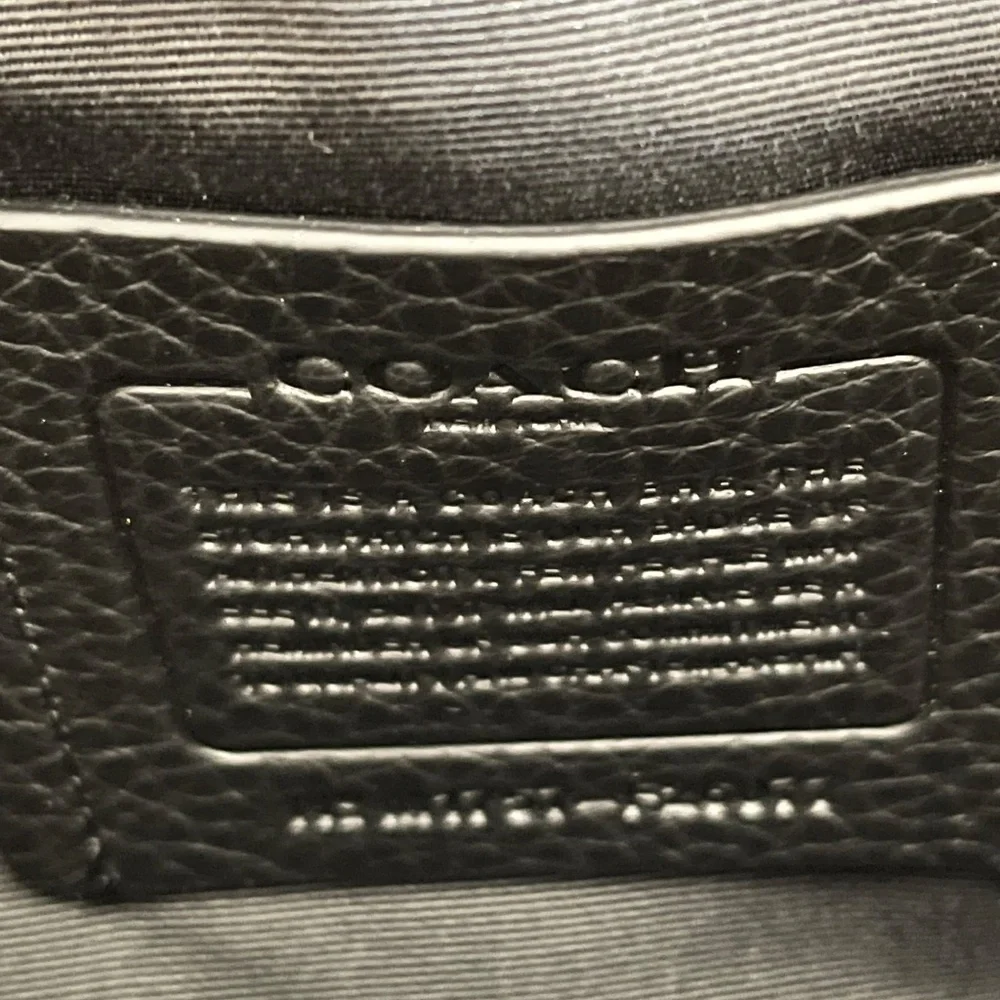 Coach - Picture 5 of 7